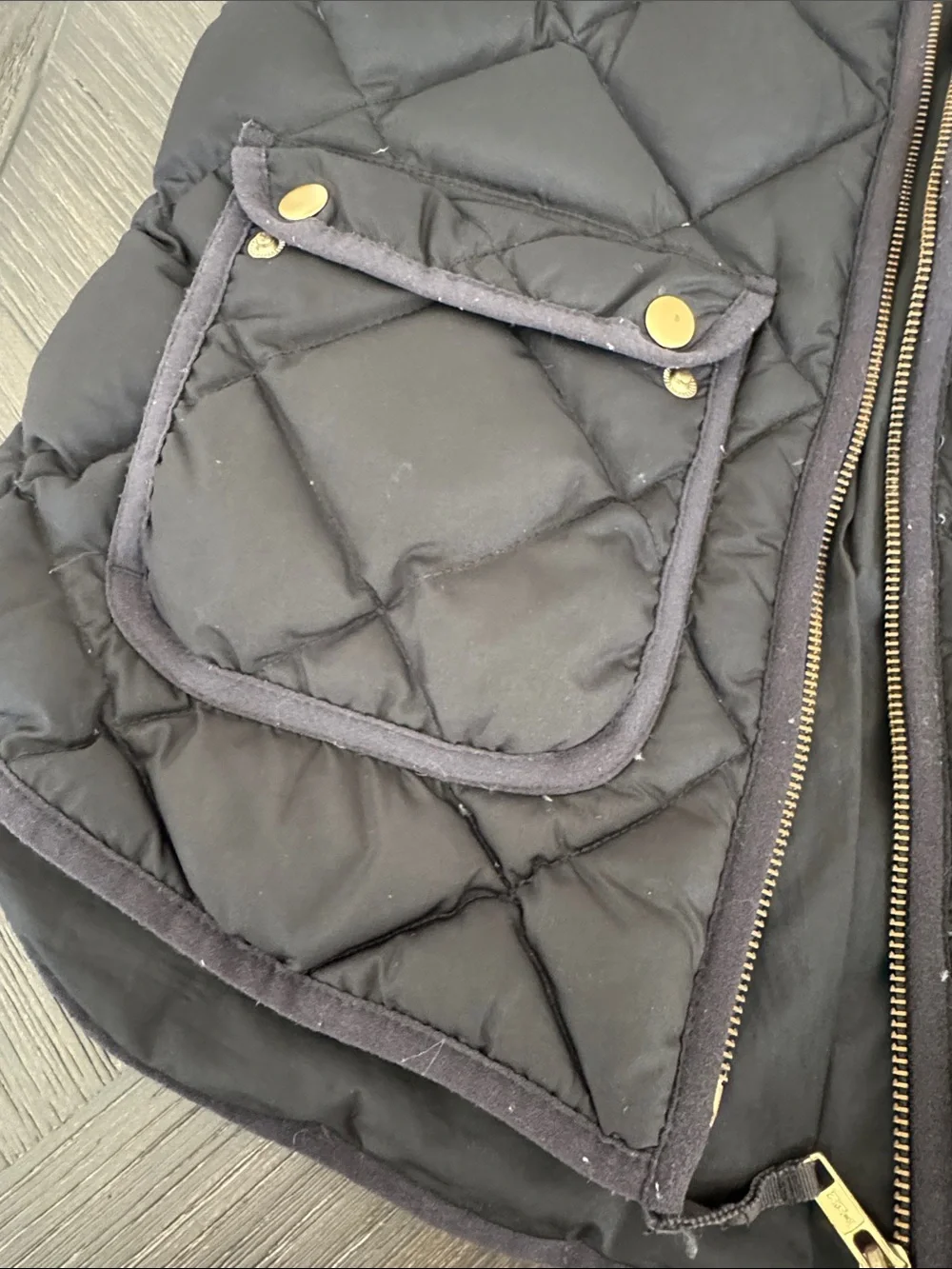 J.Crew Excursion Down Puffer Vest Small Black Quilted Gold Snap Lightweight